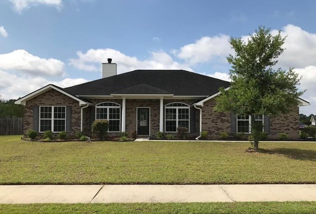 1010 Miles Crossing in Hinesville, GA - Building Photo