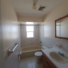 1013 Walnut St. in Roselle, NJ - Building Photo - Building Photo