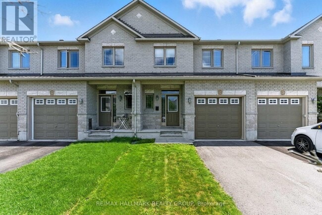 property at 1527 Carronbridge Cir