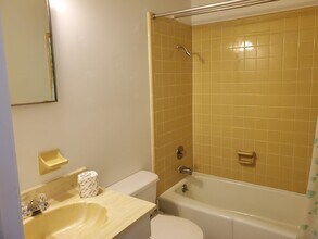 9 Temple Ct in Lehigh Acres, FL - Building Photo - Building Photo