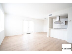 5204 N 42nd Ln in Phoenix, AZ - Building Photo - Building Photo