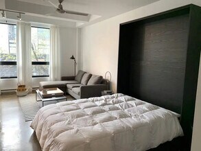 3827 Boul. Saint-Laurent in Montréal, QC - Building Photo - Building Photo