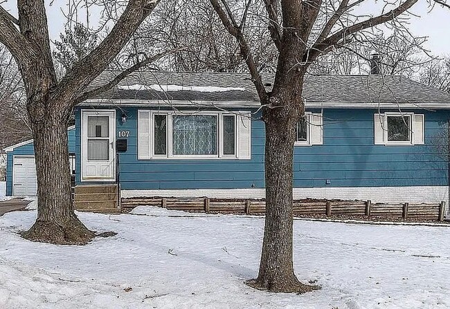 property at 107 E Clark St