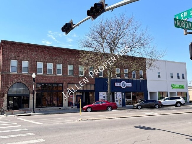 property at 507 W Norfolk Ave