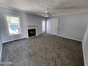 3550 Lubbock Dr in Hope Mills, NC - Building Photo - Building Photo