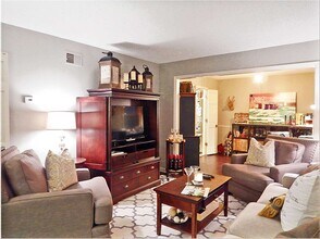 461 Dove Valley Rd in Collierville, TN - Building Photo - Building Photo