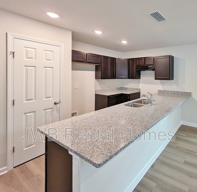 1163 W 3rd St in Jacksonville, FL - Building Photo - Building Photo