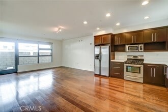 13045 Pacific Promenade in Los Angeles, CA - Building Photo - Building Photo