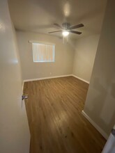 61 N May in Mesa, AZ - Foto de edificio - Building Photo