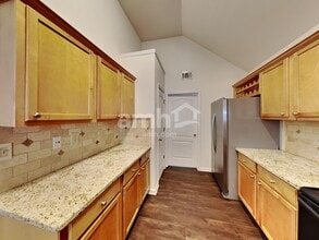 2943 Newtons Crest Cir in Snellville, GA - Foto de edificio - Building Photo