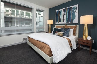 Heron Flats & Lofts in Redmond, WA - Foto de edificio - Building Photo