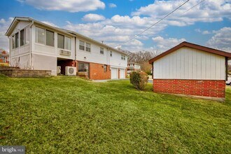 1400 Mt Airy Rd in Rosedale, MD - Foto de edificio - Building Photo