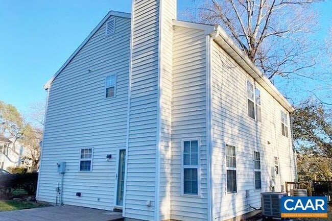 121 Birdwood Ct in Charlottesville, VA - Building Photo - Building Photo