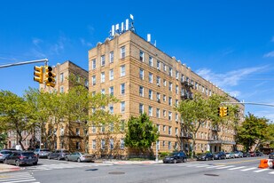 70 Dahill Rd in Brooklyn, NY - Building Photo