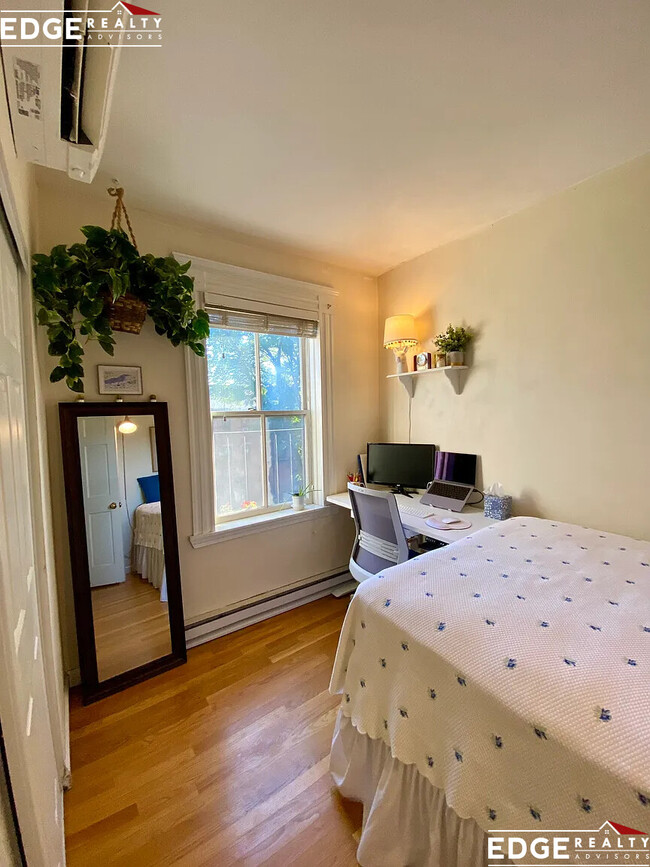 512 Massachusetts Ave, Unit 4 in Boston, MA - Building Photo - Building Photo