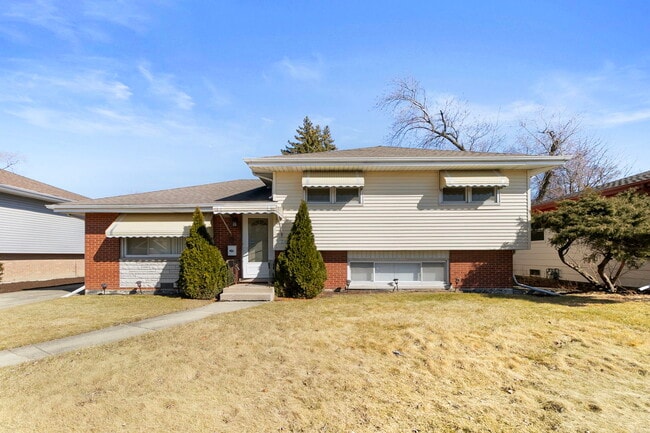 15445 Dearborn St in South Holland, IL - Building Photo - Building Photo