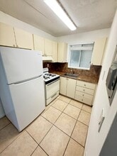 Turf Point Properties in Hialeah, FL - Building Photo - Building Photo