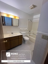 564 E Slifer St in Portage, WI - Building Photo - Building Photo