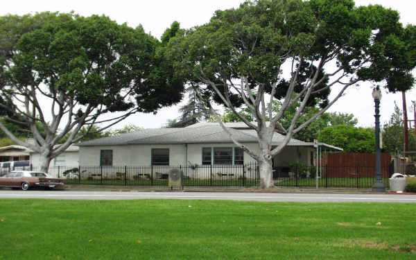 2905 W Main St in Alhambra, CA - Foto de edificio