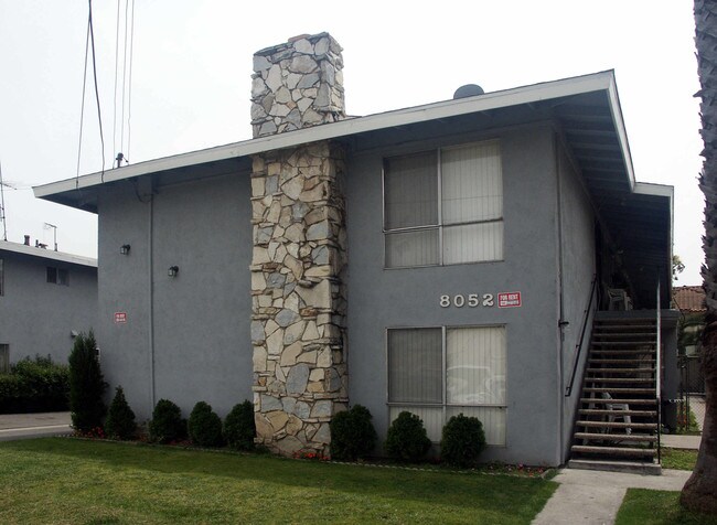 8052 Whitaker St in Buena Park, CA - Building Photo - Building Photo