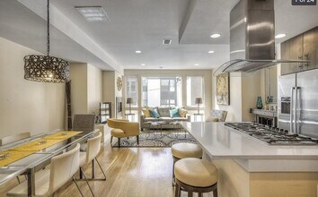 3032 Zuni St in Denver, CO - Building Photo - Building Photo