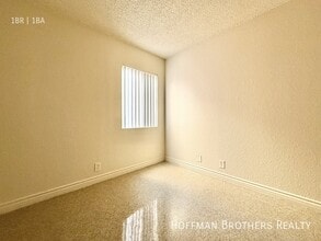 8900 Burnet Ave in Los Angeles, CA - Building Photo - Building Photo