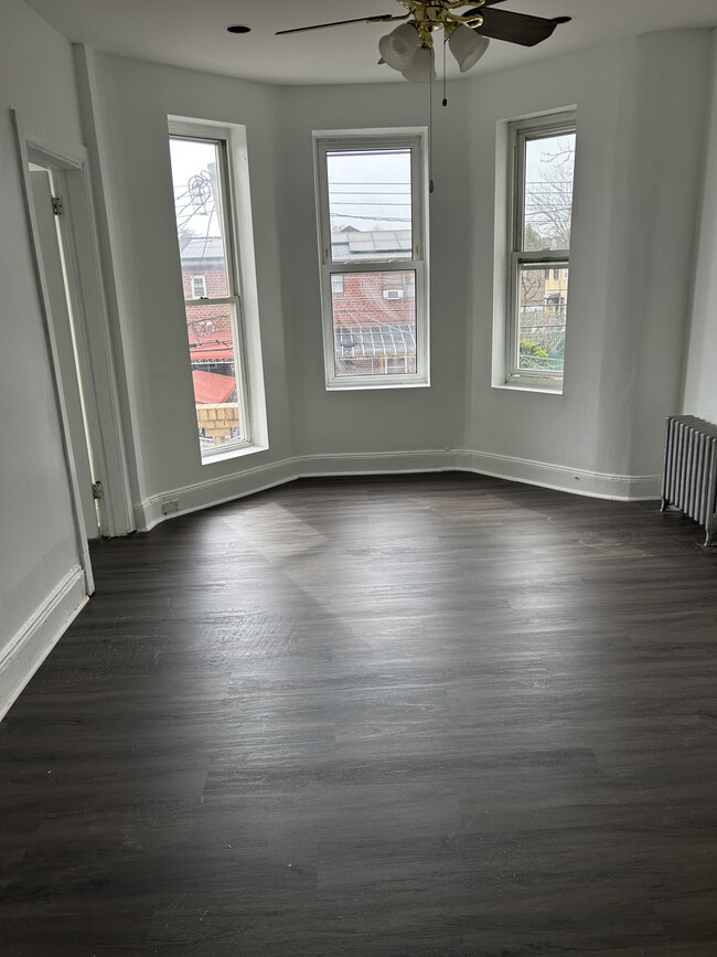 531 Ashford St, Unit Apt#2