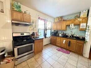 60 Empire St, Unit 1 in Boston, MA - Foto de edificio - Building Photo