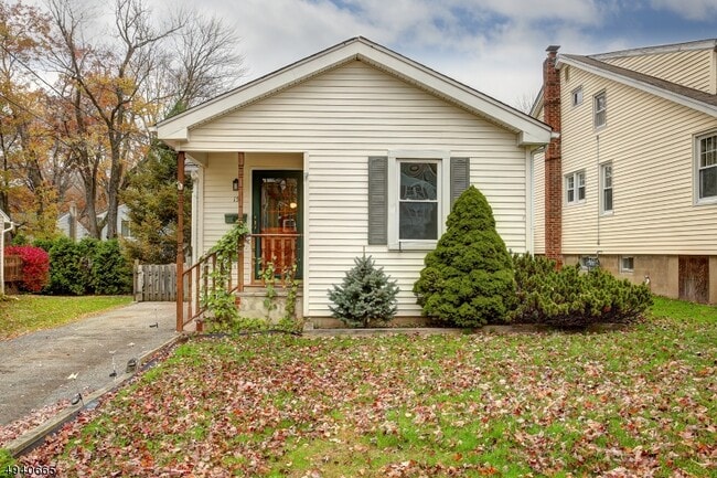 15 Adelphia Rd in Parsippany Troy Hills, NJ - Building Photo - Building Photo
