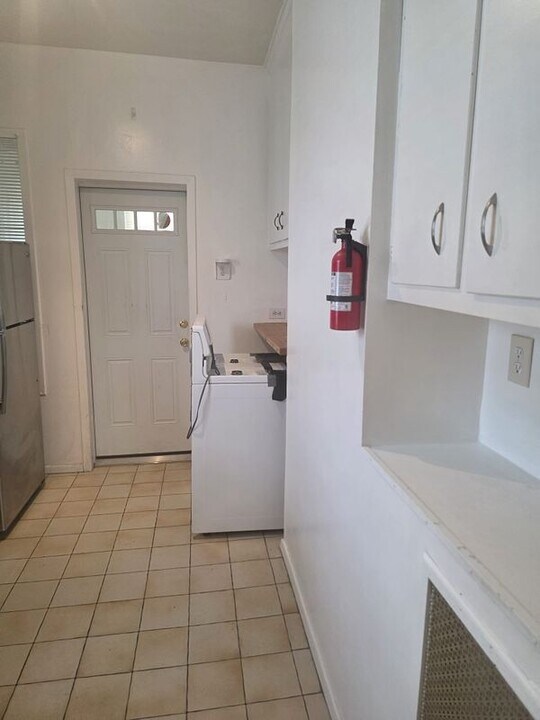 1527 Jarvis Ave in Bronx, NY - Building Photo
