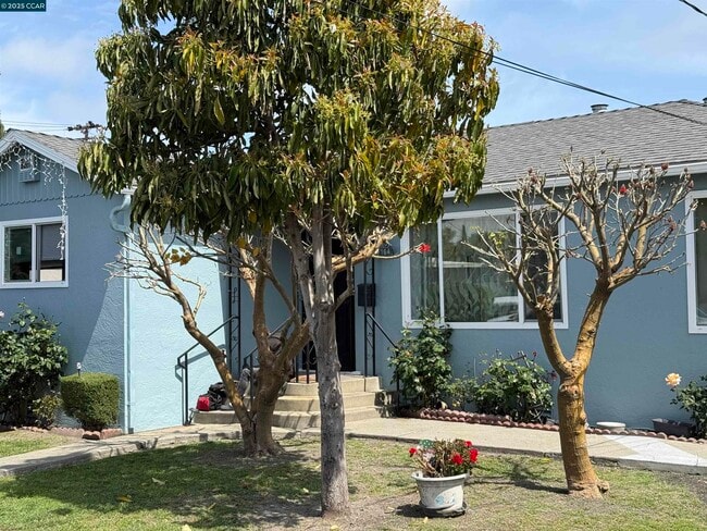 2764 21st St in San Pablo, CA - Building Photo - Building Photo