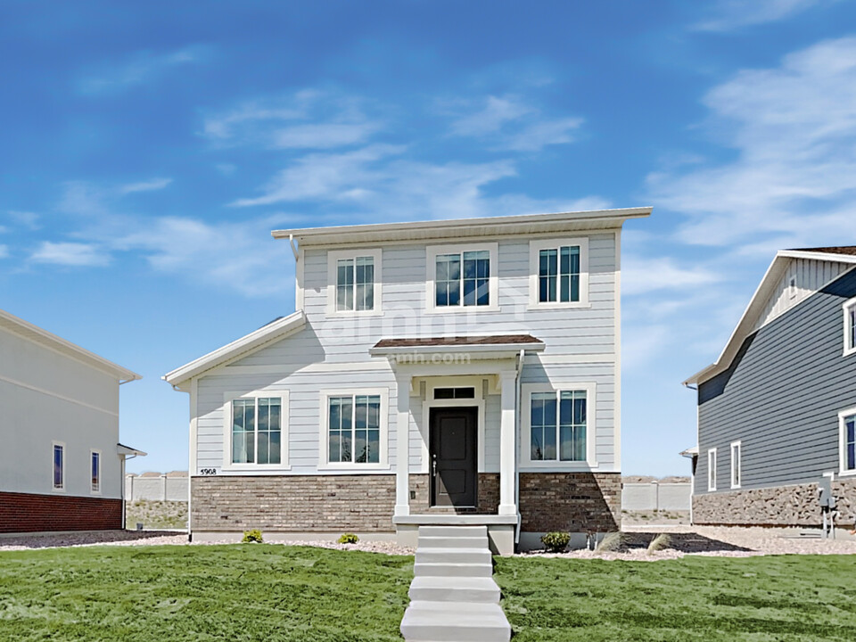 5908 Verdigris Dr in West Jordan, UT - Building Photo