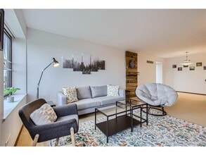 19 S 1st St, Unit B1102 in Minneapolis, MN - Building Photo - Building Photo