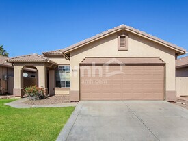 8306 W Papago St, Unit 336 in Tolleson, AZ - Building Photo