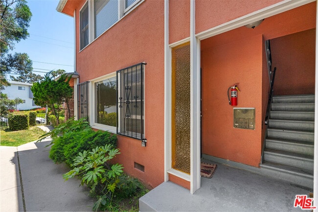 831 Austin Ave in Inglewood, CA - Building Photo - Building Photo
