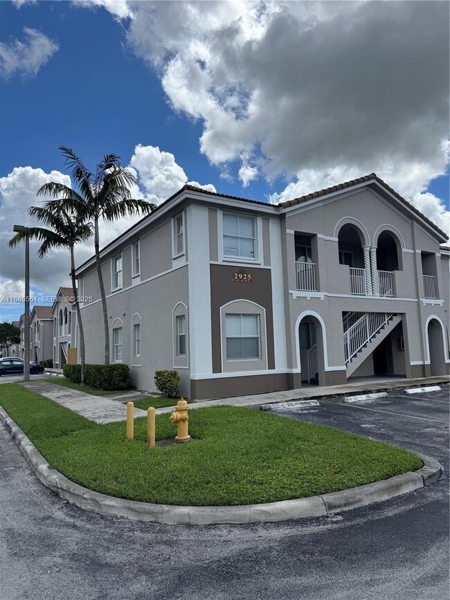 property at 2925 SE 16th Ave