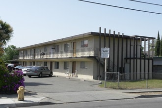 445 Laurel Ave in Hayward, CA - Building Photo - Building Photo