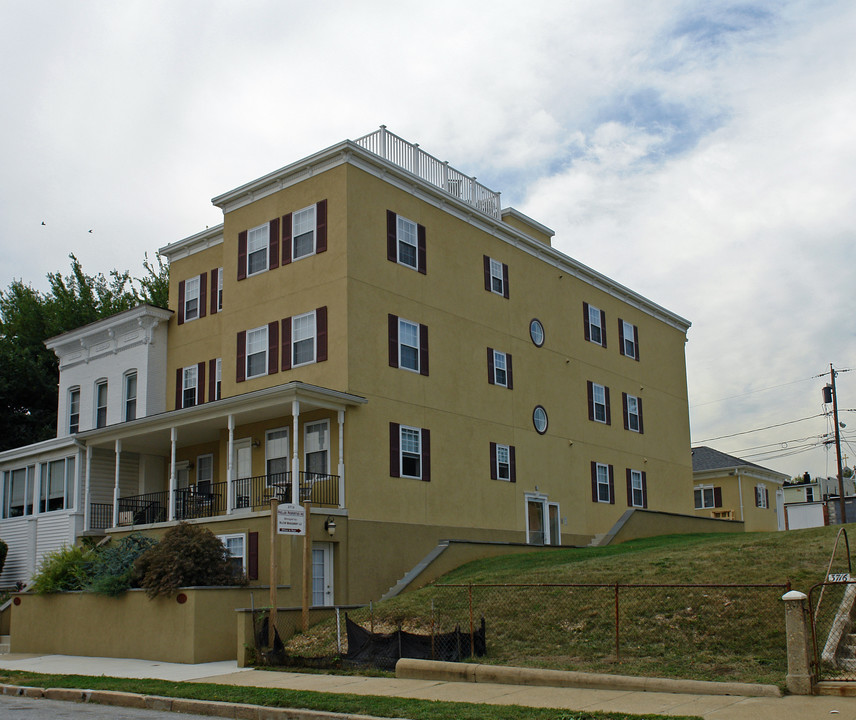 Hampden Hall in Baltimore, MD - Building Photo