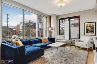 1120 S 2nd St-Unit -Apt 212 in Minneapolis, MN - Building Photo - Building Photo