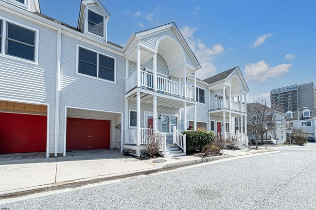 property at 3 Barkentine Ct