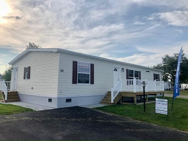 property at 92 Fox Cir