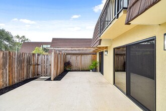 2309 23rd Ln in Palm Beach Gardens, FL - Building Photo - Building Photo