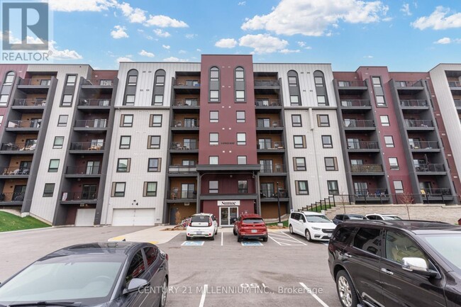 4-604 Spice Wy in Barrie, ON - Building Photo - Building Photo
