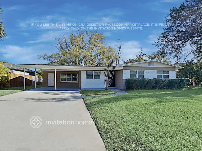 property at 324 Lake Fair Ln