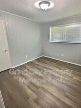 5440 Flowering Peach Dr in Memphis, TN - Building Photo - Building Photo