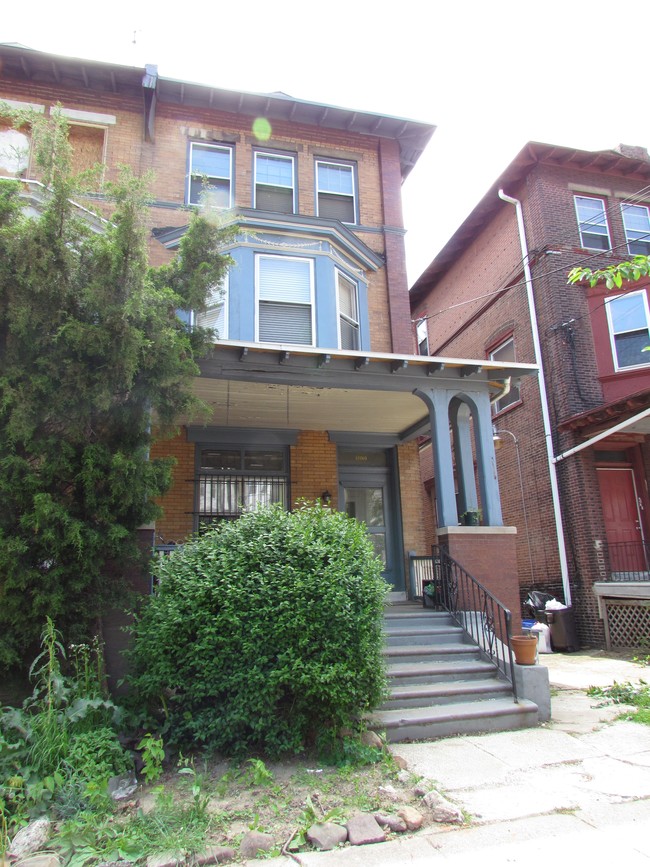 808 S 49th St in Philadelphia, PA - Building Photo - Building Photo