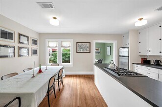 1737 Albans Rd in Houston, TX - Building Photo - Building Photo