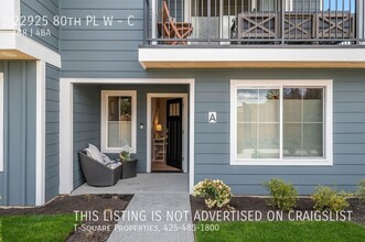 22925 79th Pl W in Edmonds, WA - Building Photo - Building Photo