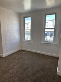 721 N Streeper St photo'