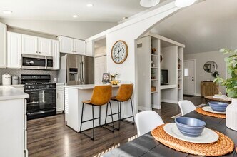 7544 S 2020 E in South Weber, UT - Building Photo - Building Photo